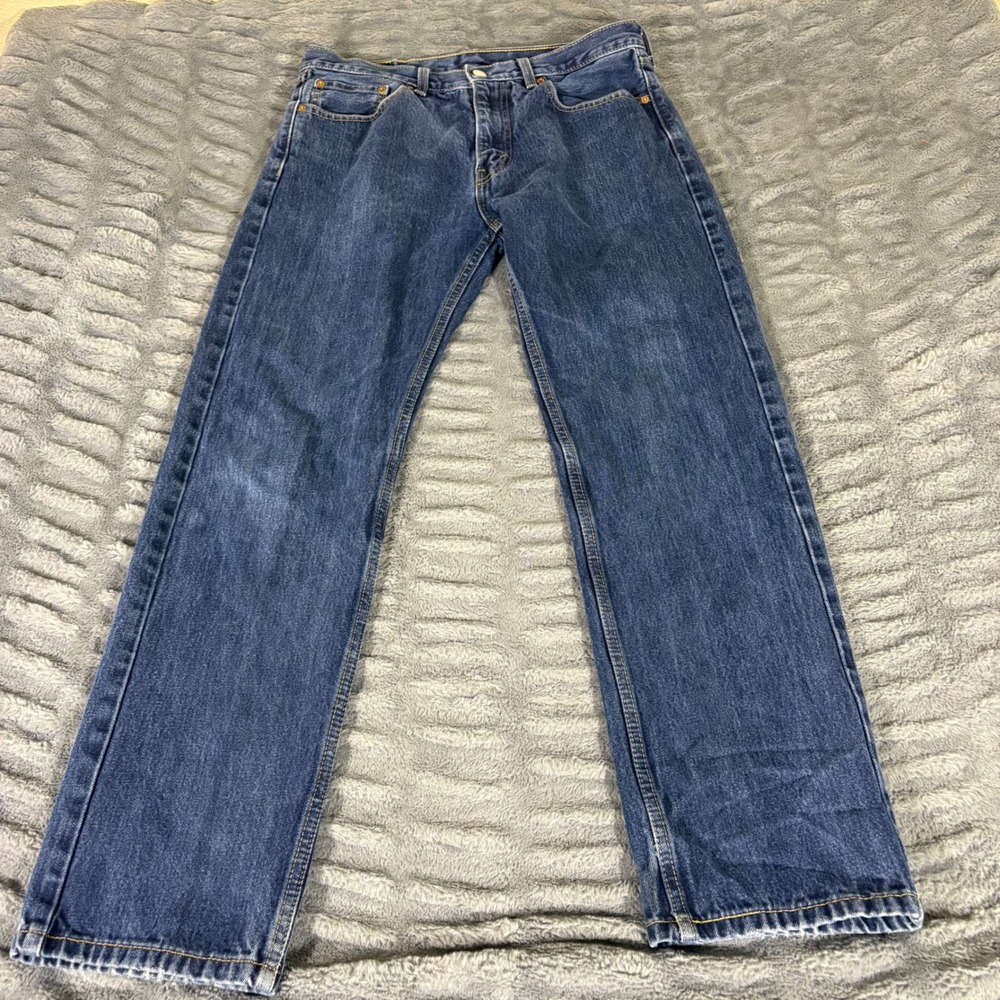 Levis 505 Regular Fit Straight Leg Jeans Mens 33x30 Blue Medium Wash Denim AT157